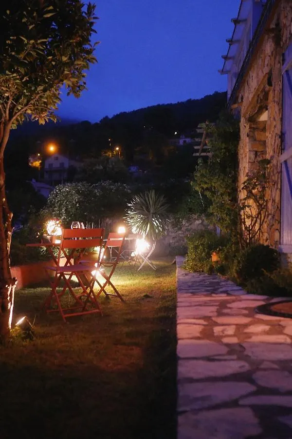 Lou Candelou Grasse Bed & Breakfast