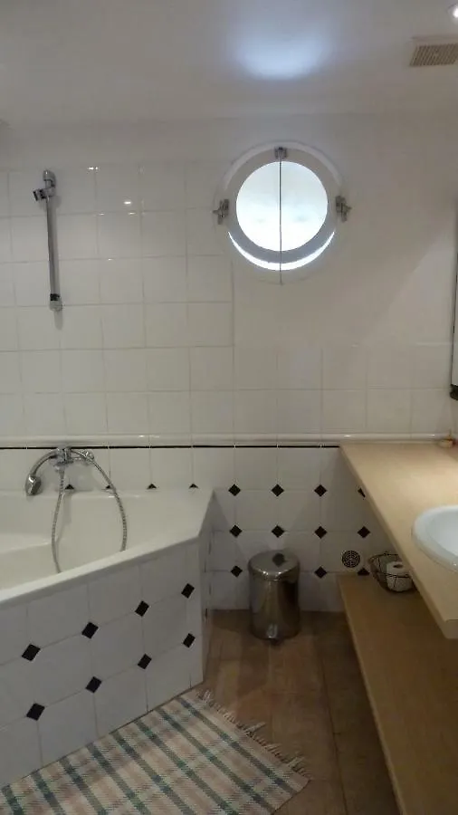 Lou Candelou Grasse Bed & Breakfast