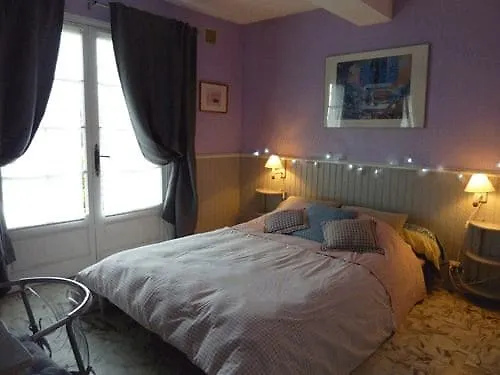 ** Couette-café Lou Candelou Grasse France